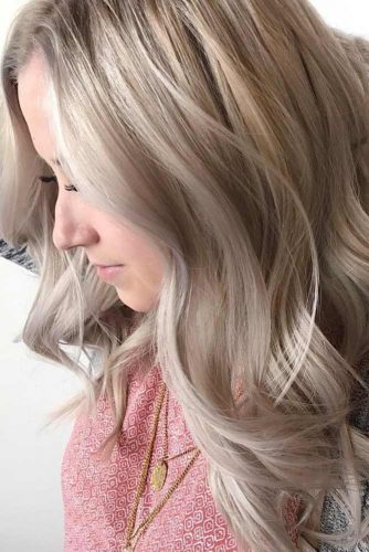 Stylish Medium Layered Hairstyles picture 3