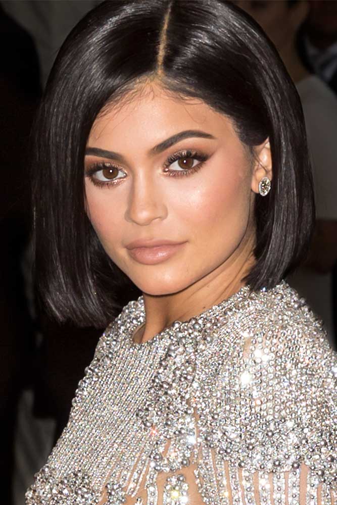 Kylie Jenner Perfectly Sleek Bob