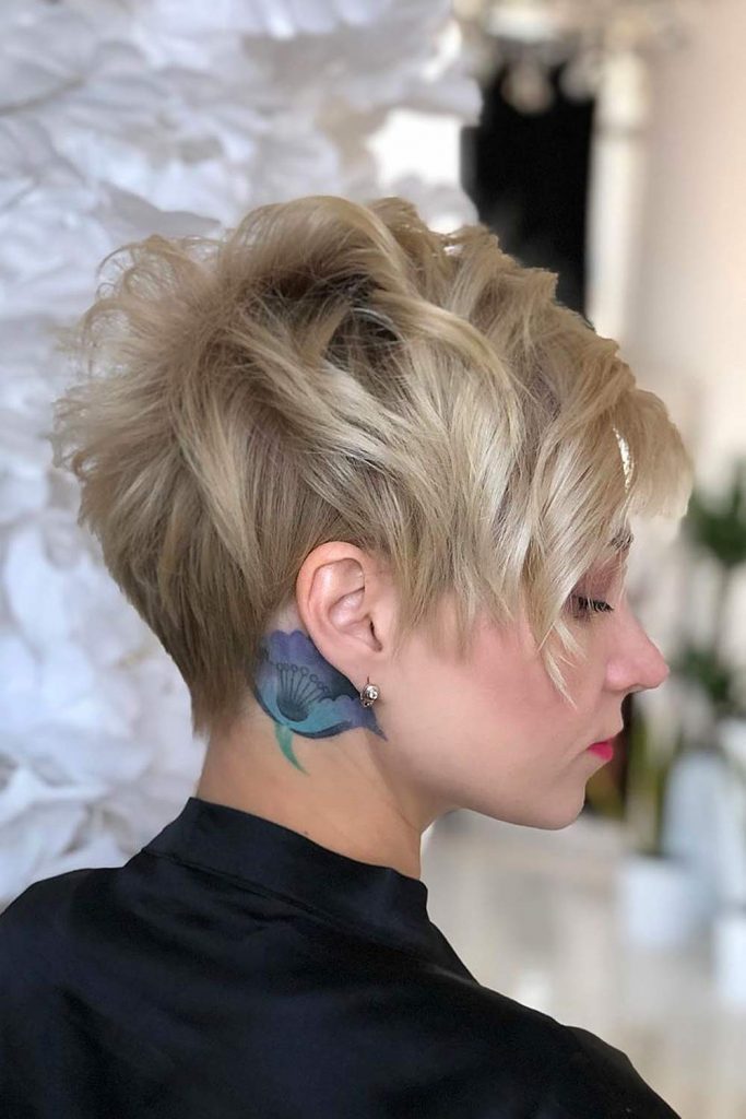 Pixie-Bob Curto Com Balayage #shorthaircut #pixiebob