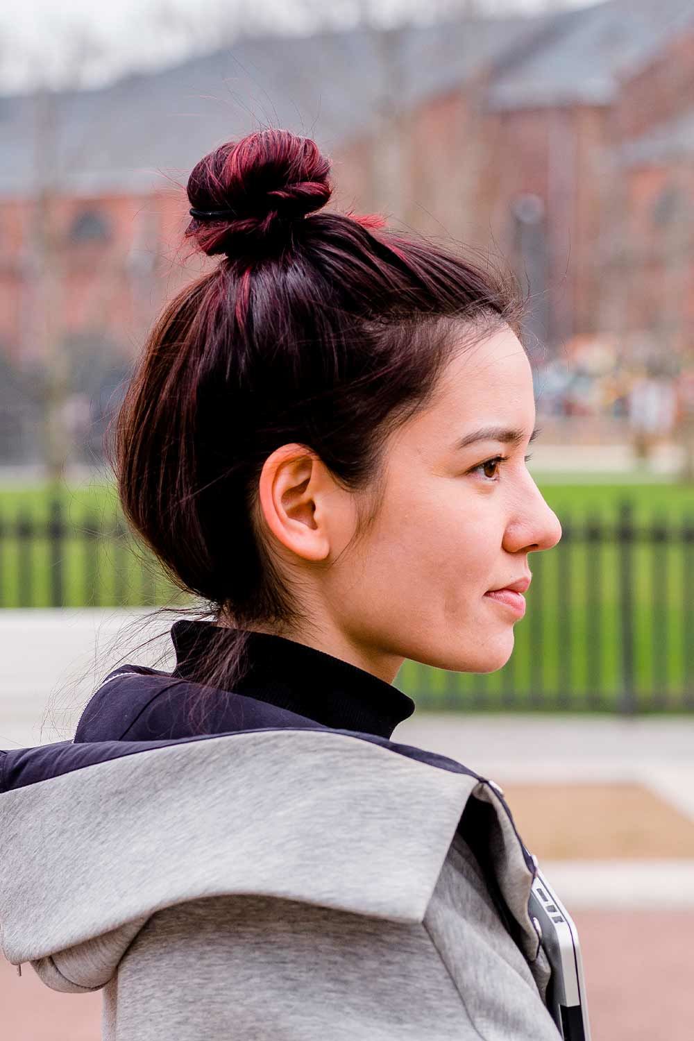 10 Charming Top Knot Hairstyles