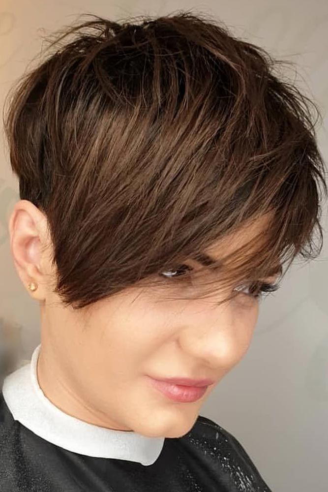 Brown Medium Pixie Hairstyle #pixiecut #haircuts