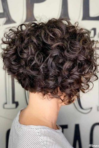 55 Beloved Short Curly Hairstyles For Women Of Any Age