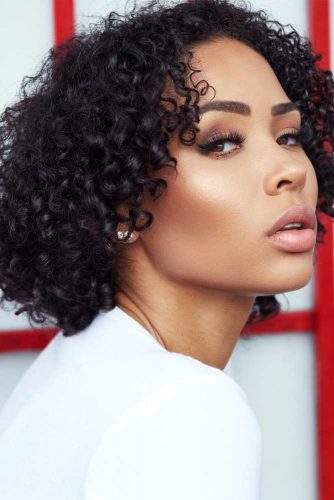 55 Beloved Short Curly Hairstyles For Women Of Any Age