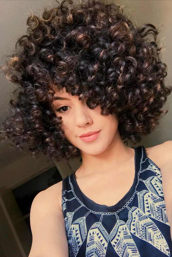 55 Beloved Short Curly Hairstyles For Women Of Any Age