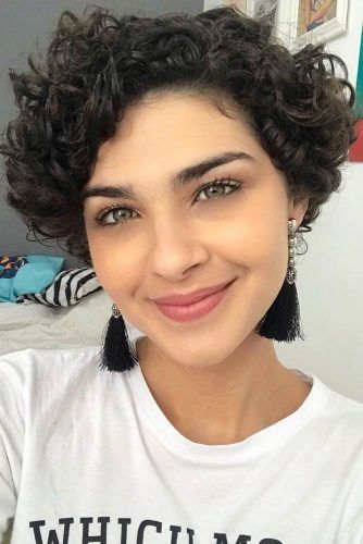 55 Beloved Short Curly Hairstyles For Women Of Any Age