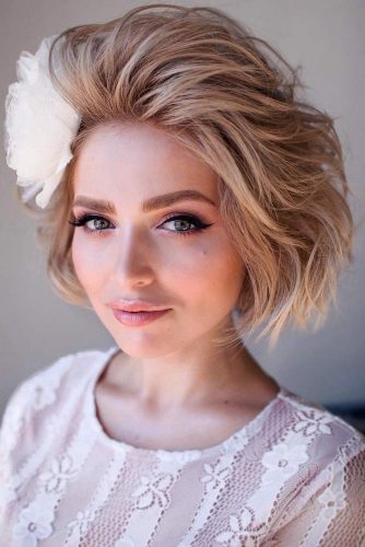 Short hairstyles for a christmas party 