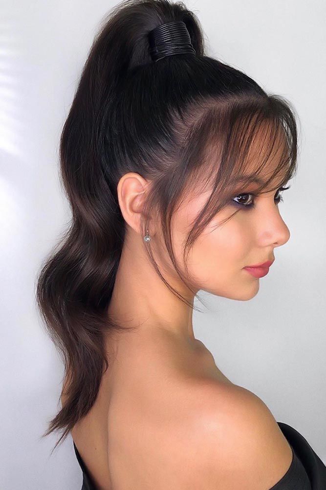 High Pony With Thin Bangs #hairstylesforroundfaces #roundfaces