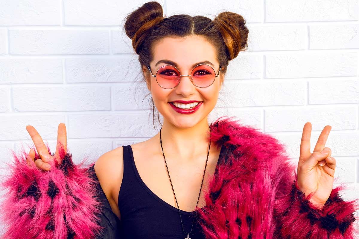 10 Charming Top Knot Hairstyles 