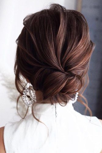 Romantic Wavy Low Buns #updo #buns