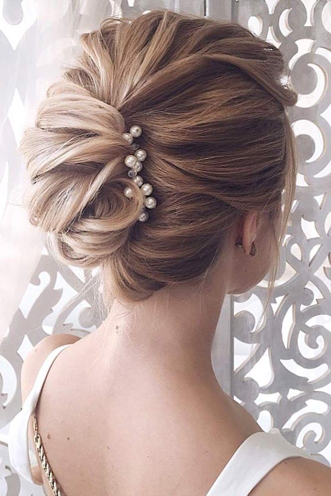 Updos that Wow 9 French Twist Hairstyles for All Hair Lengths