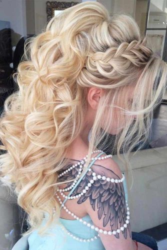 24 Chic Half Up Half Down Bridesmaid Hairstyles Lovehairstyles Com