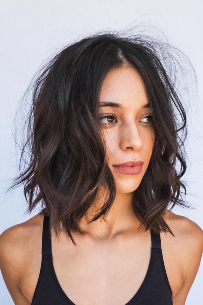 Messy Middle Parted Haircut #layeredhaircuts #layeredhair #haircuts