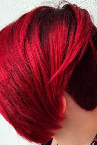 Foto de pelo rojo corto atrevido 3