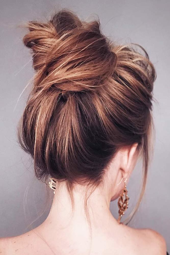 Pretty Messy Bun Hairstyle Brown #mediumhair #mediumhairstyles