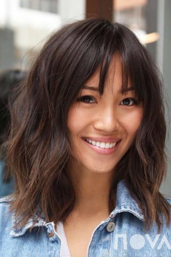 medium hairstyles with bangs thick hair