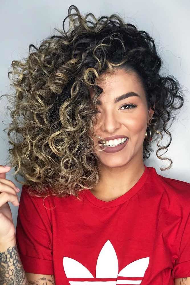 haircut for women medium length curly