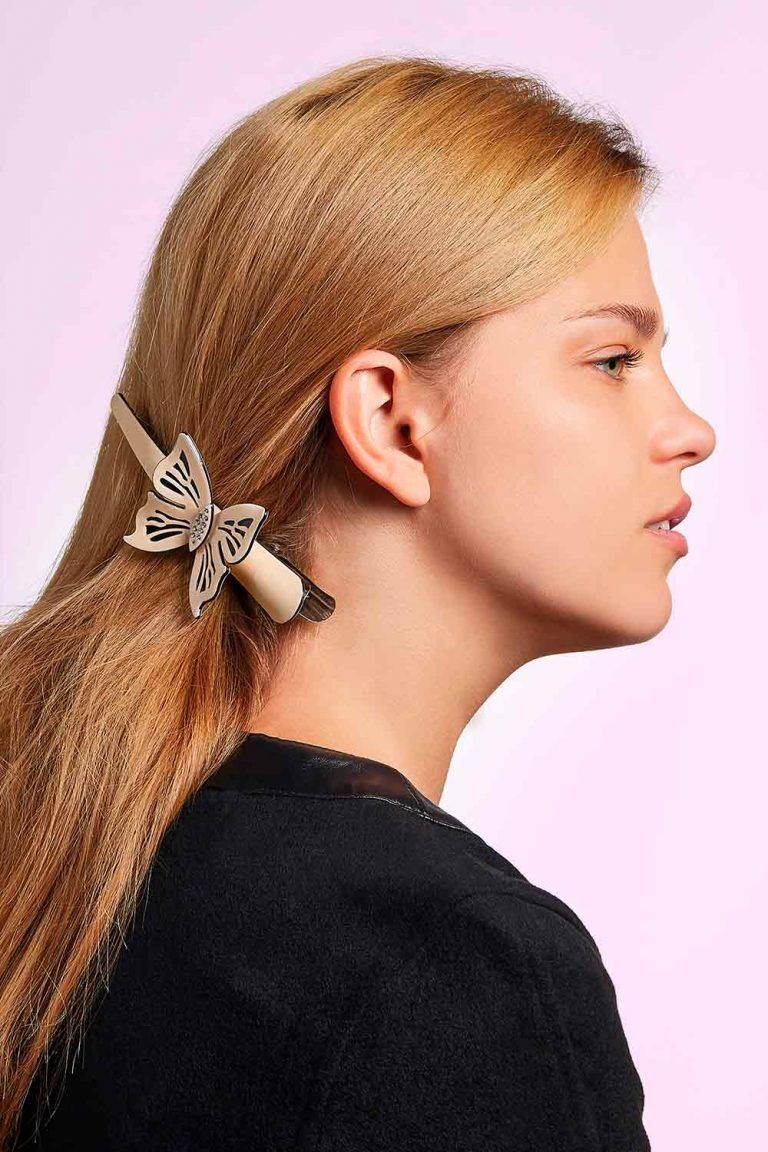 18 Hair Barrettes Ideas to Wear with Any Hairstyles