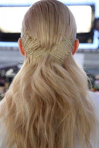 18 Bobby Pin Ideas To Compliment The Style