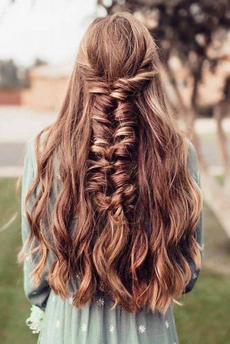 Half Up Half Down Winter Hair Styles picture3