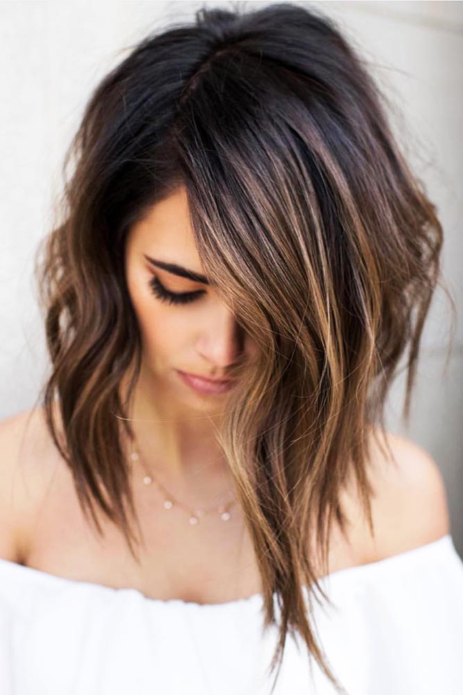 Deep Side Part Shoulder Length Wavy Hair #messyhair #wavyhair #mediumhair