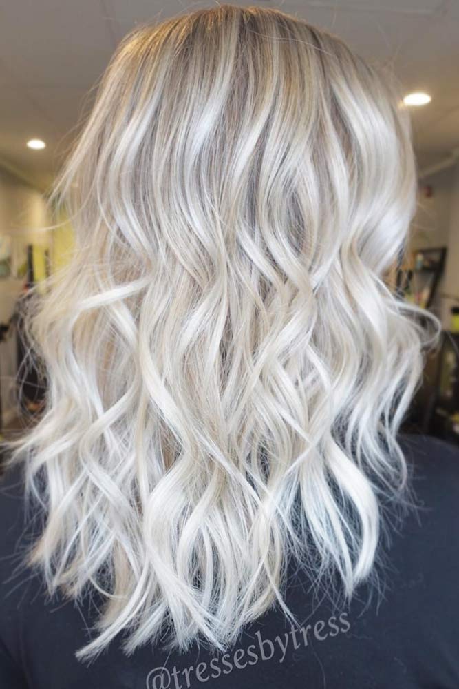 How to Style Wavy Blonde Hair picture1