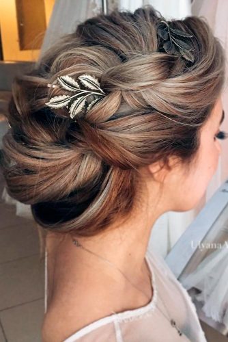 Beautiful Updo for Long Hair picture 2