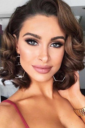 Brown Cool Curls #mediumbob #mediumbobhaircuts #haircuts #bobhaircuts
