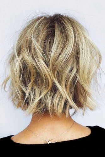 medium bob haircut wavy hair