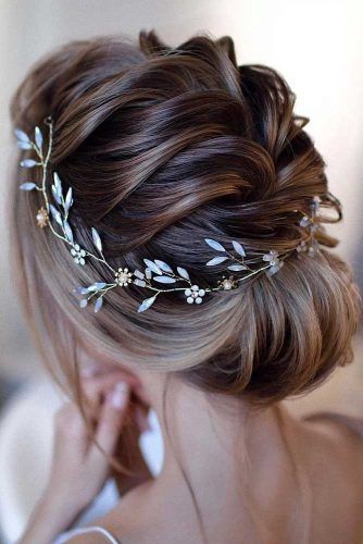 Braided Updos For Prom #promhairstyles #longhair #hairstyles #updohairstyles