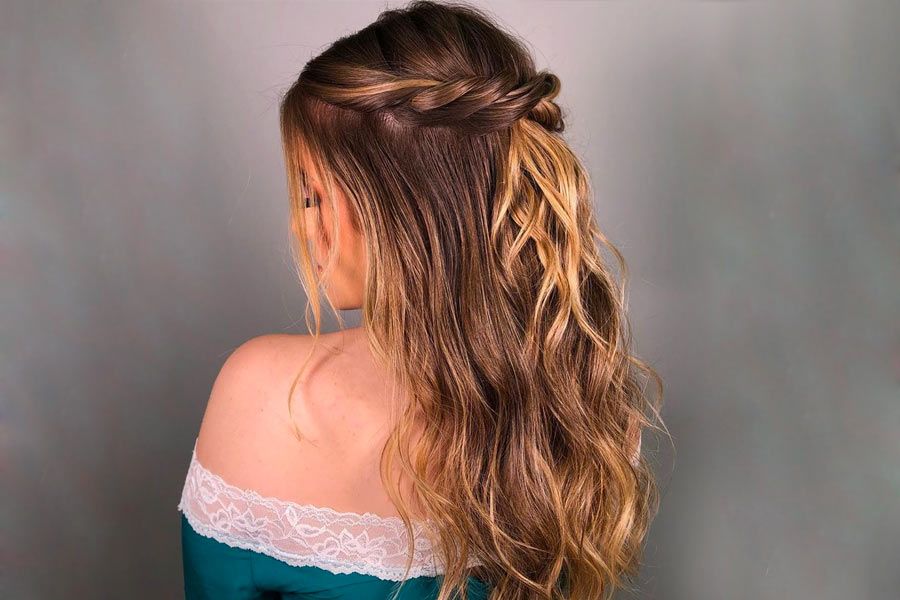Insanely Pretty Prom Hairstyles for Long Hair