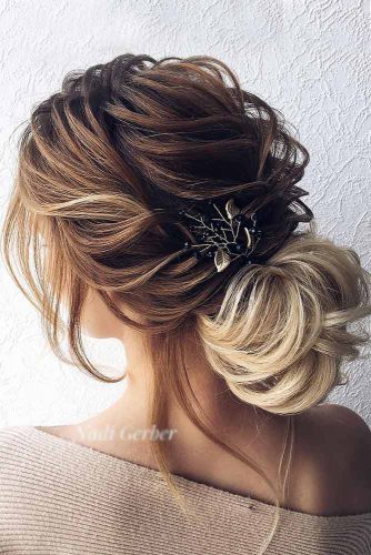 27 Chic Updos For Medium Hair Lovehairstyles Com