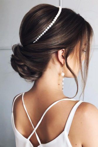 Low Buns With Pearls Headband #updo #weddinghairstyles