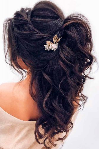 Half Up Half Down Hairstyles for Every Girl's Big Day picture1