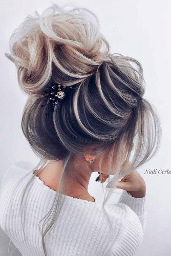 Beautiful Bun Hairstyles for Cute Brides picture3
