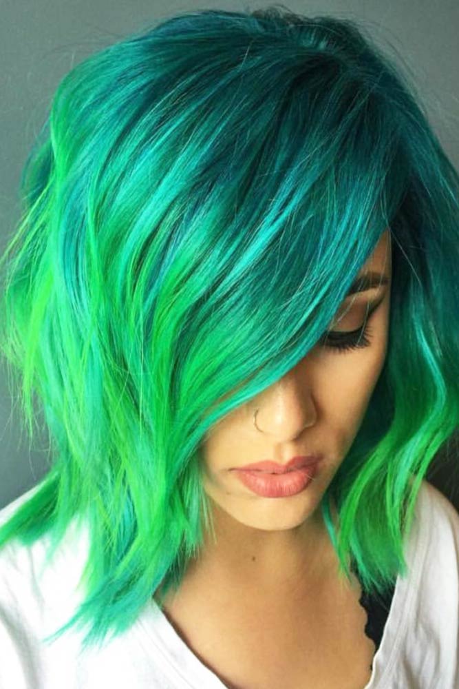 Green Hairstyle With Flirty Side Swept Bangs #mediumhairstyles #hairstyles #mediumlengthhairstyles #bangs