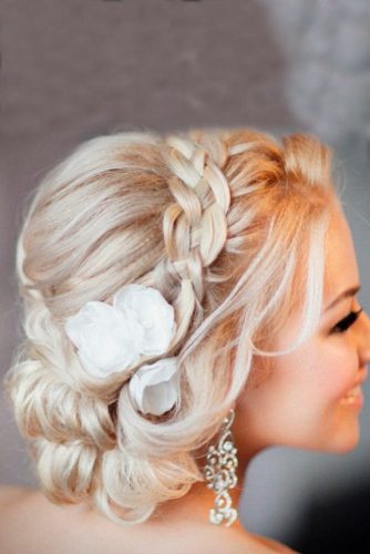 Beautiful Wedding Hairstyles for Medium Hair picture2