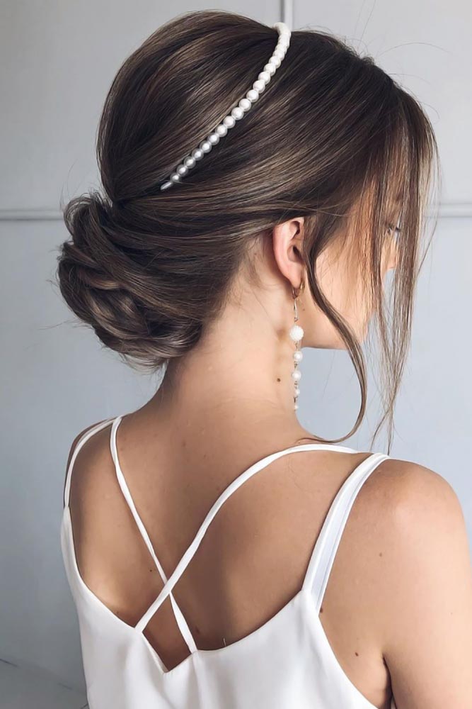 Updo With Headband Pearls #mediumhair #weddinghairstyles