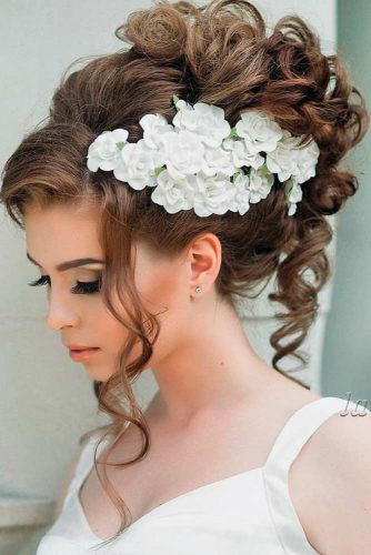 Hairstyles for Braids with Flowers picture2