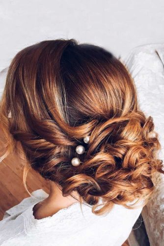 Simple and Chic Wedding Hairstyles picture2
