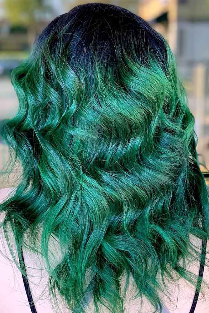 Layered Brunette To Green Ombre Hair #greenombrehair #ombrehair #haircolor