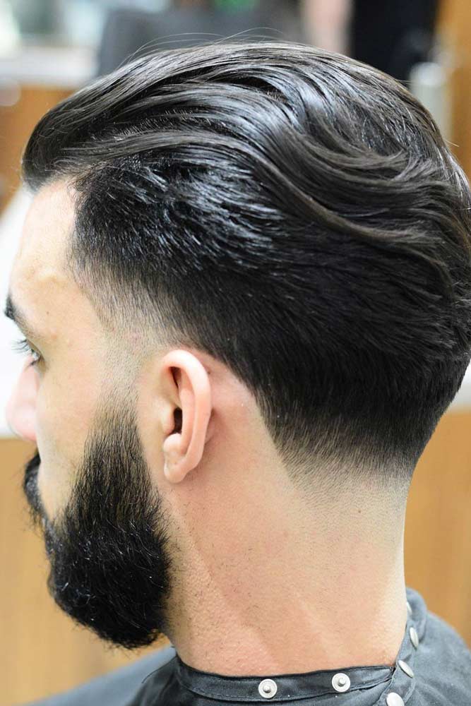 Corte de cabelo de comprimento médio acentuando a conicidade #menhairstyles #hairstyles