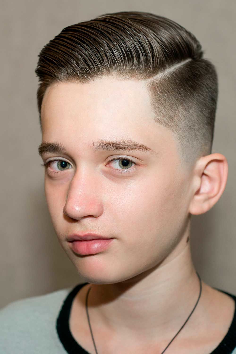 Side Part Hairstyle With Fade Undercut #fadeundercut #sideparthairstyles