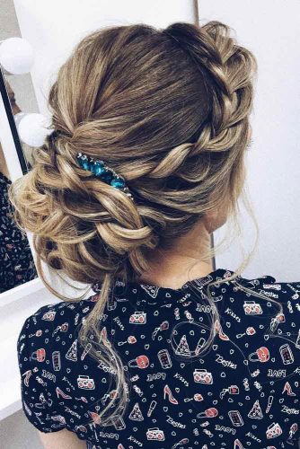 Side Braided Bun Romantic Style picture 2