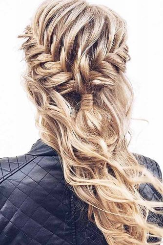 Stunning Half-Up Half-Down Hairdo picture 2