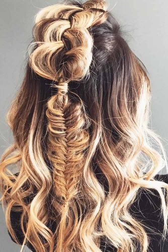 Stunning Half-Up Half-Down Hairdo picture 1