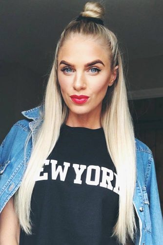 Half-Up Top Knot Straight #half-up #knot