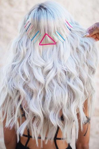 Wavy Hairstyles With Pins #wavyhair #pins