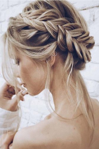 21 Elegant And Cute Hair Styles For Hot Date