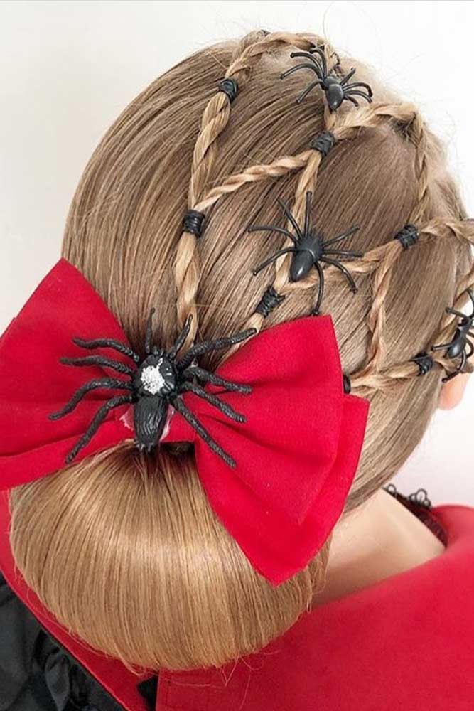Halloween Hairstyles With Spider Accessories #haloweenhairstyles #updo #braids
