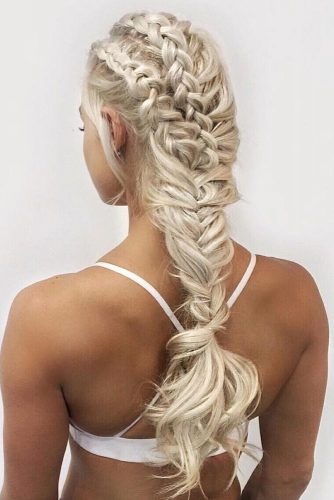 Different Ways to Look Special with a Fishtail Braid picture3